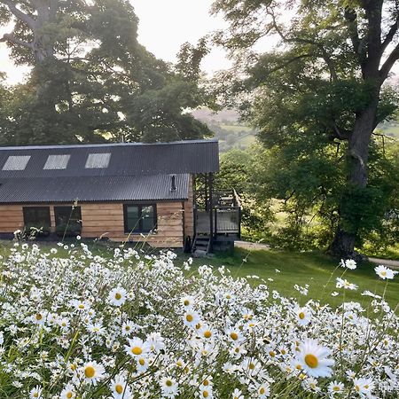 Faraway Follies Villa Llandegla Luaran gambar