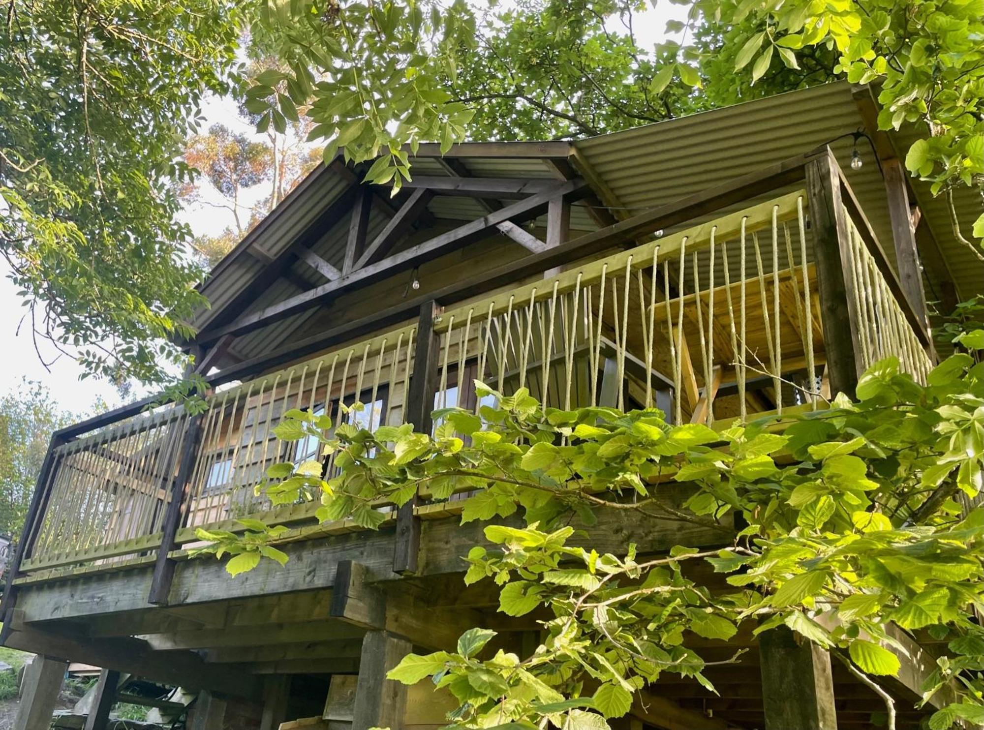 Faraway Follies Villa Llandegla Luaran gambar