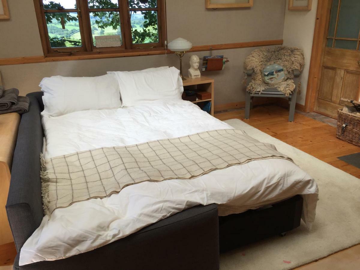 Faraway Follies Villa Llandegla Luaran gambar